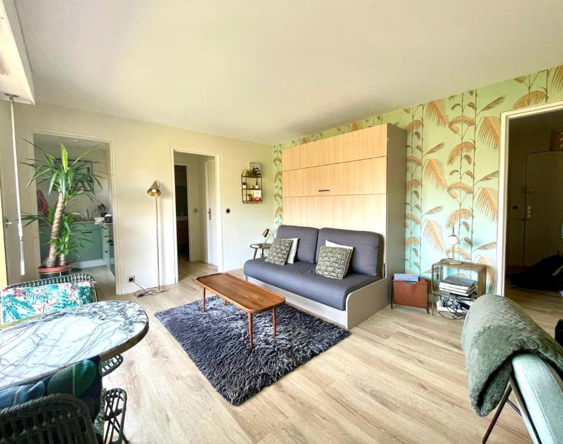 Beau Studio Terrasse Vue Jardin - A 2 Pas De La Mer دوفييل المظهر الخارجي الصورة